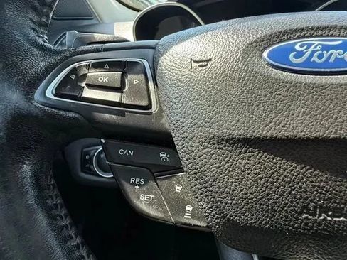 Used 2017 Ford Escape Titanium AWD/4WD image 21