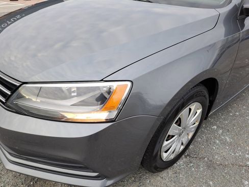 Used 2015 Volkswagen Jetta S image 27