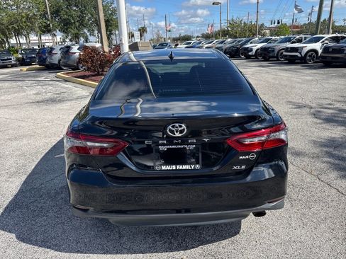 Used 2021 Toyota Camry XLE w/ Navigation Package image 6