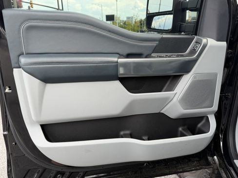 Used 2024 Ford F250 Limited w/ FX4 Off-Road Package AWD/4WD image 14