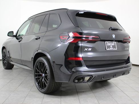 Used 2026 BMW X5 xDrive40i w/ M Sport Package image 3
