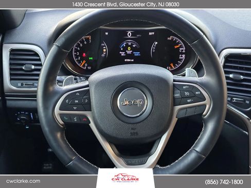 Used 2017 Jeep Grand Cherokee Limited image 18