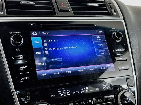 Used 2019 Subaru Outback 3.6R Touring w/ Popular Package #3A AWD/4WD image 21