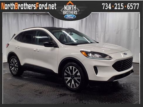 Used 2020 Ford Escape SE Sport AWD/4WD image 1