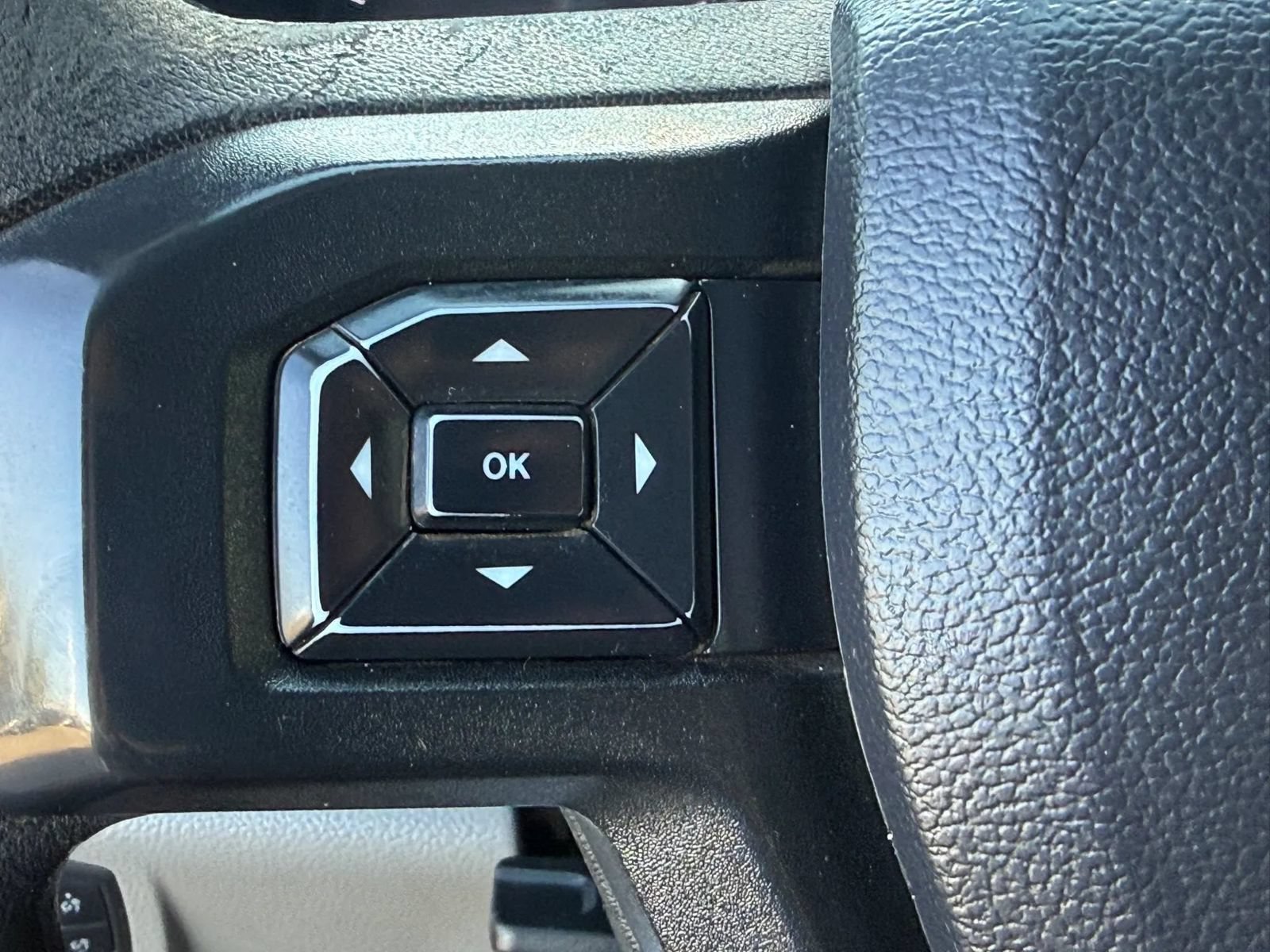 Used 2019 Ford F250 XL w/ Power Equipment Group AWD/4WD image 23