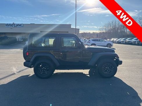 Used 2023 Jeep Wrangler Sport image 7