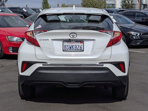 Used 2020 Toyota C-HR LE image 9