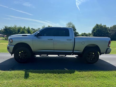 Used 2022 RAM 2500 Big Horn w/ Night Edition AWD/4WD image 1