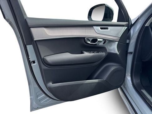 New 2026 Volvo XC90 T8 Ultra w/ Protection Package Premier AWD/4WD image 10