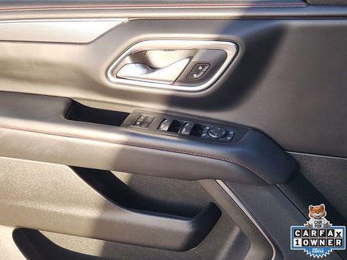 Used 2024 Chevrolet Suburban RST w/ Luxury Package image 29