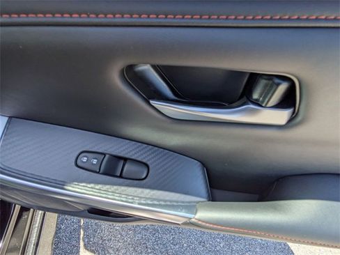 New 2025 Nissan Sentra SR w/ Midnight Edition image 28