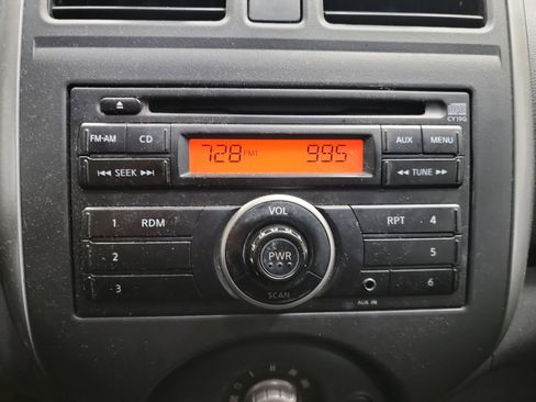 Used 2012 Nissan Versa SV image 22