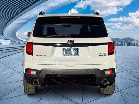 Used 2023 Honda Passport Elite image 6