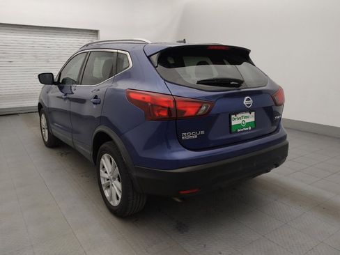 Used 2017 Nissan Rogue Sport SV image 5