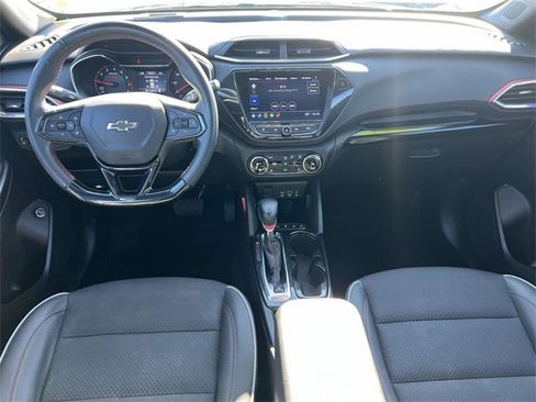 Used 2023 Chevrolet TrailBlazer RS w/ Sun and Liftgate Package image 14