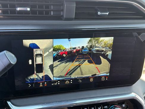 Used 2026 GMC Sierra 3500 Denali Ultimate AWD/4WD image 16