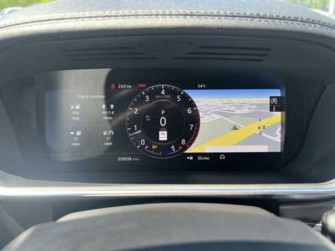 Used 2020 Land Rover Range Rover Sport HSE Dynamic image 25