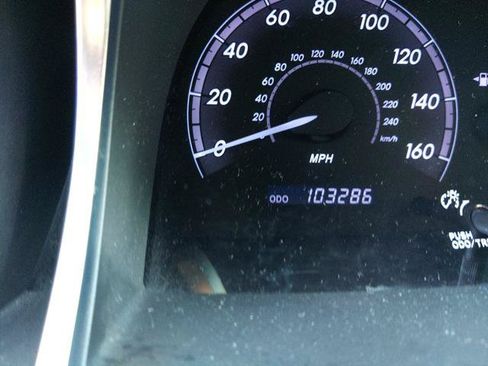 Used 2011 Toyota Avalon FWD image 24