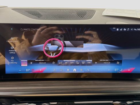 New 2026 BMW X5 xDrive40i w/ Climate Comfort Package image 19