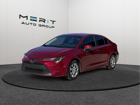 Used 2022 Toyota Corolla LE image 4