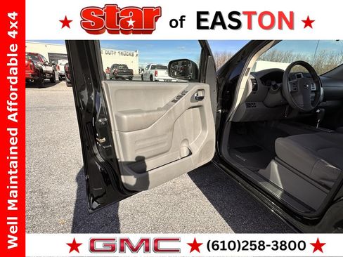 Used 2019 Nissan Frontier SV image 15