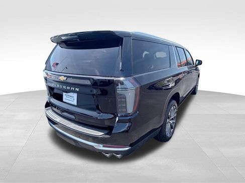 New 2026 Chevrolet Suburban High Country AWD/4WD image 8