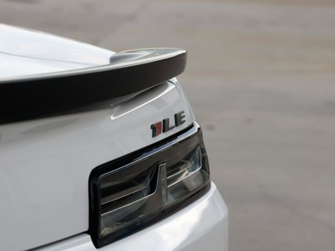 Used 2015 Chevrolet Camaro SS w/ SS Performance Package image 46