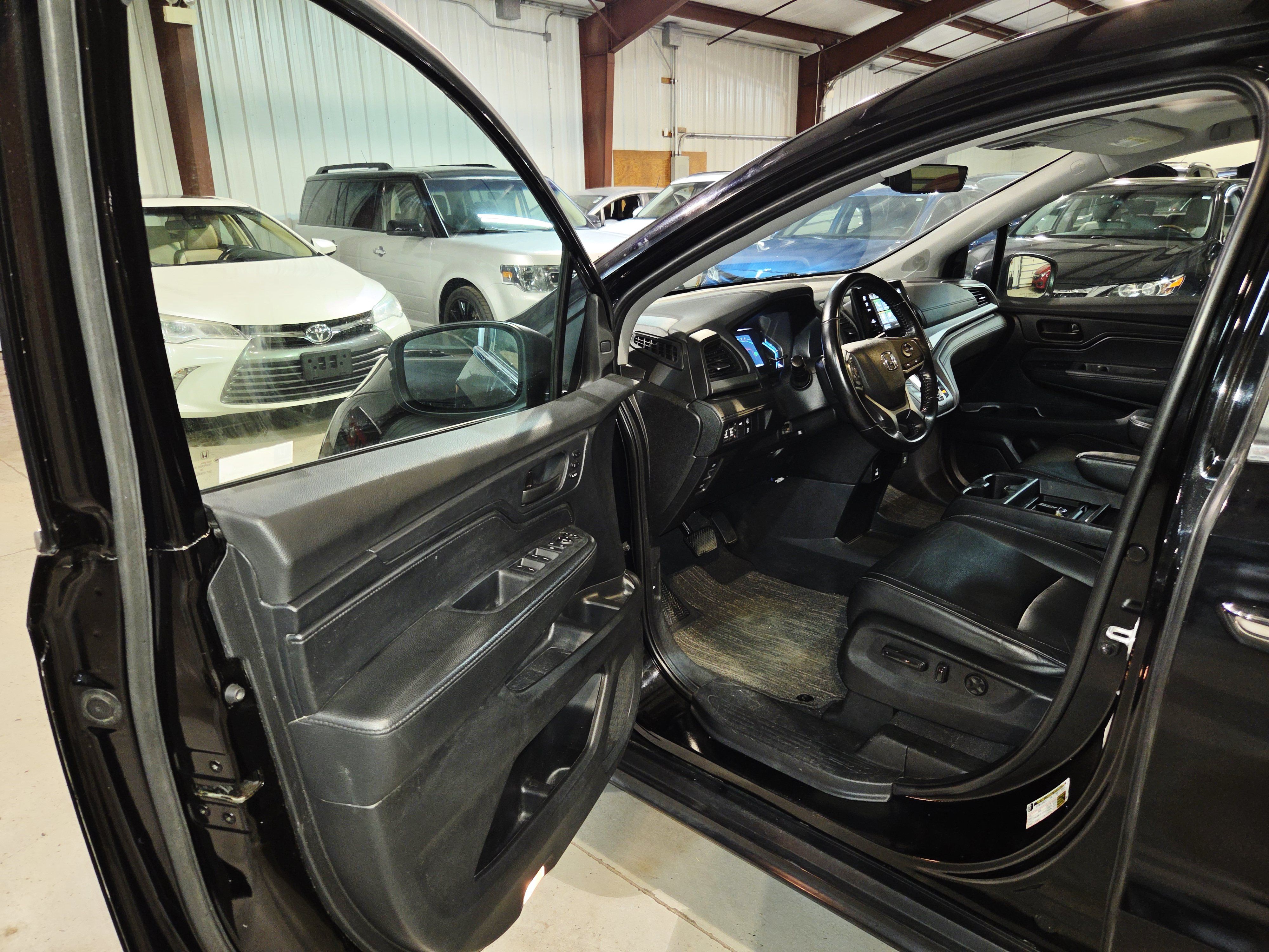 Used 2021 Honda Odyssey EX-L image 14