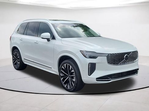 Certified 2025 Volvo XC90 T8 Plus w/ Protection Package Premier AWD/4WD image 1