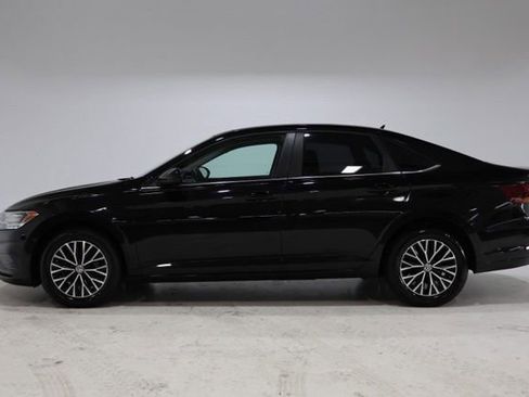 Used 2019 Volkswagen Jetta SE FWD image 4