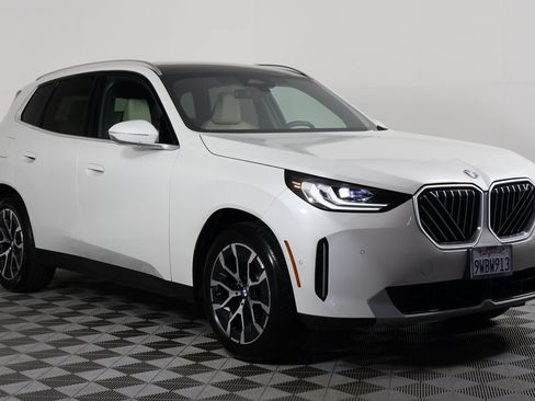 Used 2026 BMW X3 xDrive30i w/ Convenience Package AWD/4WD image 3