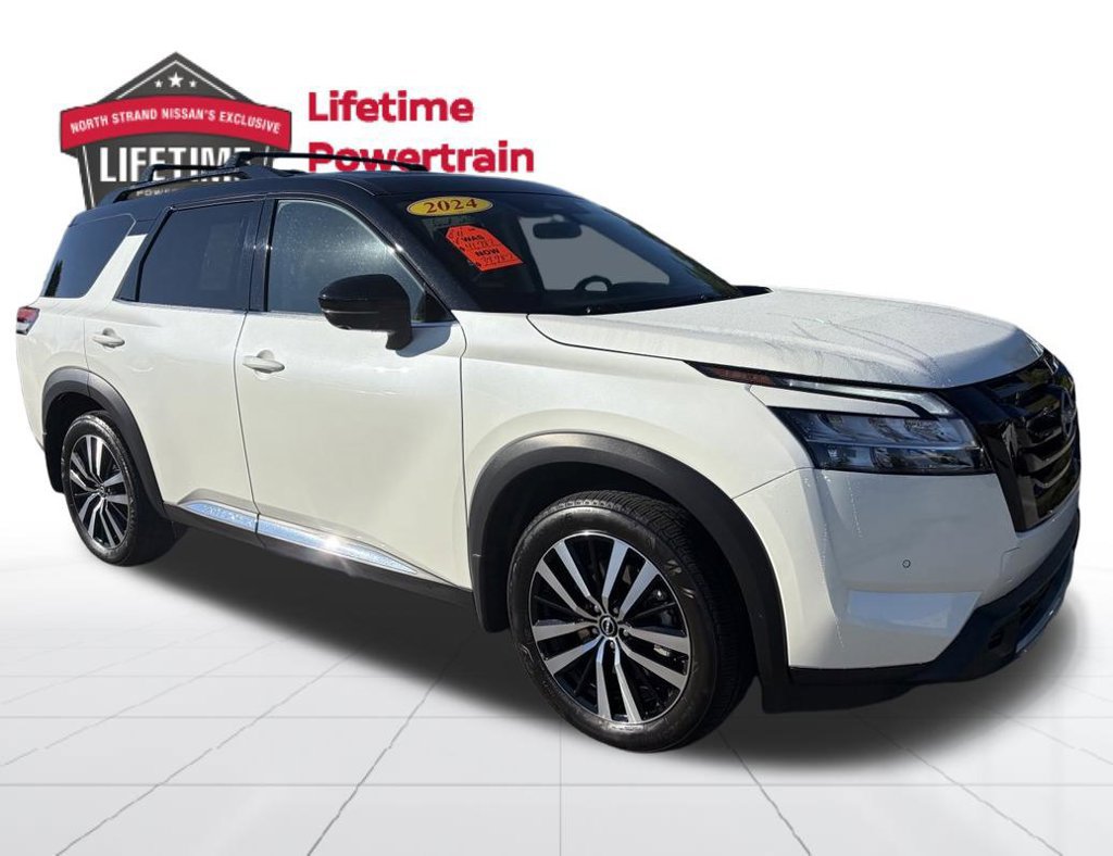 Used 2024 Nissan Pathfinder Platinum AWD/4WD image 9