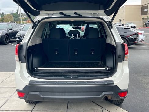Used 2021 Subaru Forester Premium w/ Popular Package #1 AWD/4WD image 8