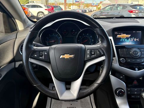 Used 2015 Chevrolet Cruze LT w/ RS Package image 32
