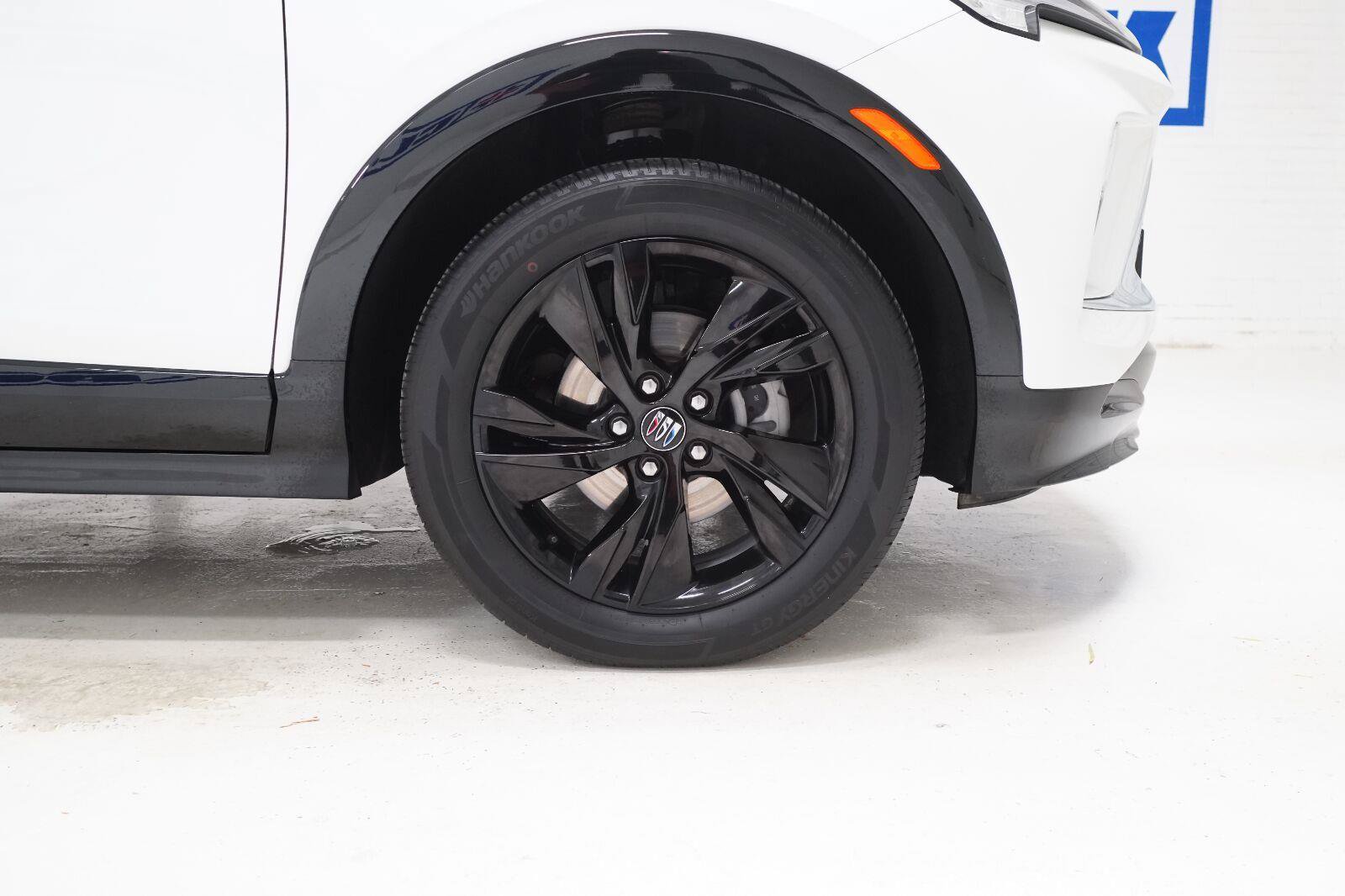 Used 2024 Buick Encore GX Sport Touring w/ Comfort Package FWD image 32