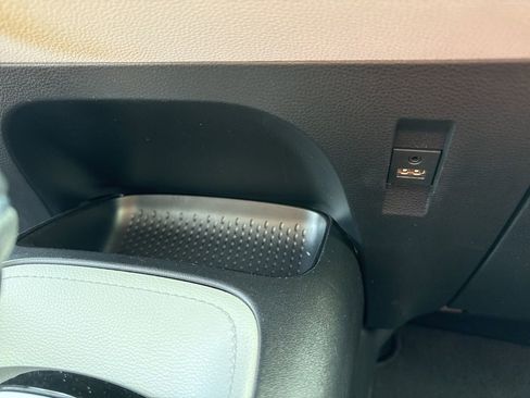 Used 2020 Toyota Corolla SE image 22