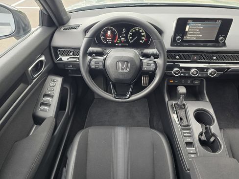 Used 2025 Honda Civic Sport image 14