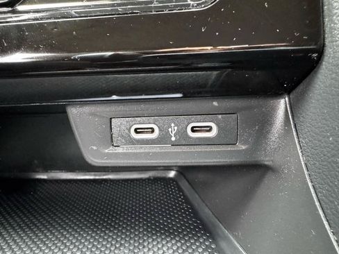 Used 2025 Volkswagen Jetta S FWD image 34