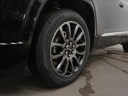 Used 2023 GMC Acadia Denali image 25