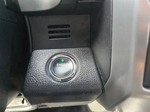 Used 2015 Ford F150 Platinum w/ Equipment Group 701A Luxury image 19