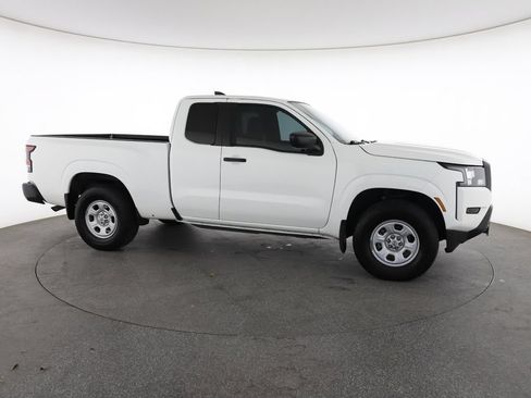 Used 2024 Nissan Frontier S AWD/4WD image 15