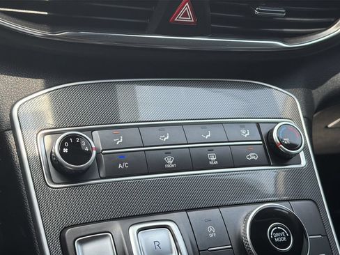 Used 2021 Hyundai Santa Fe SE FWD image 22