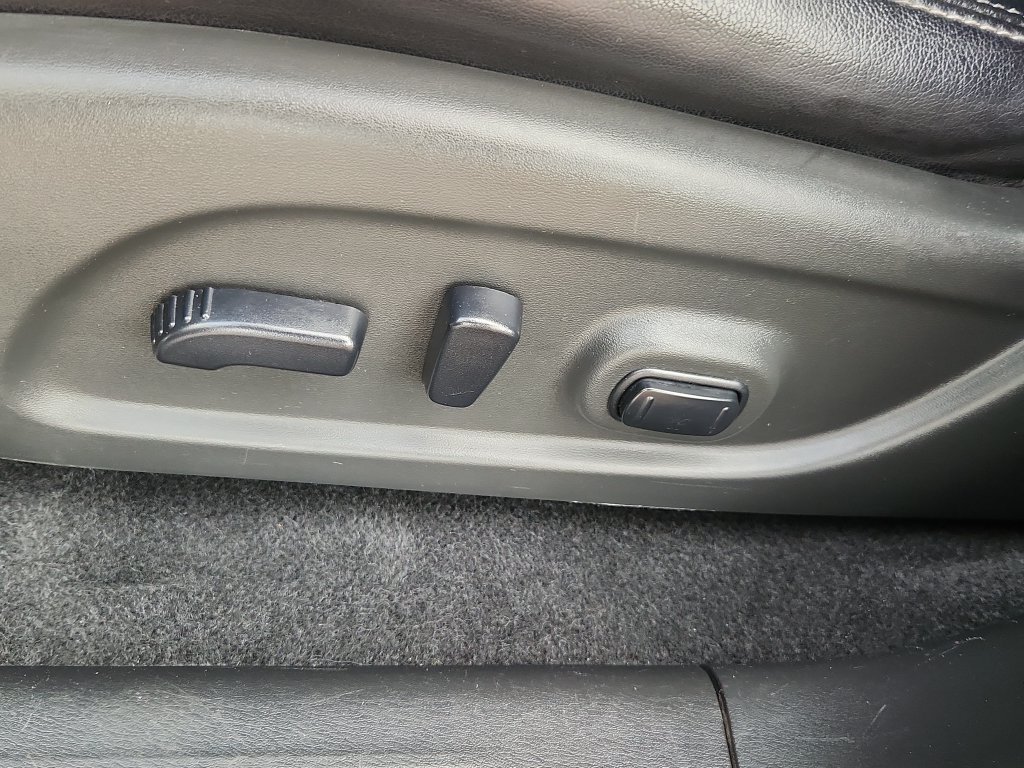 Used 2020 Nissan Pathfinder SL AWD/4WD image 8