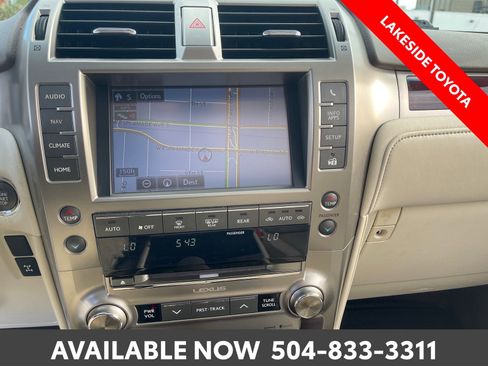 Used 2017 Lexus GX 460 Premium AWD/4WD image 35