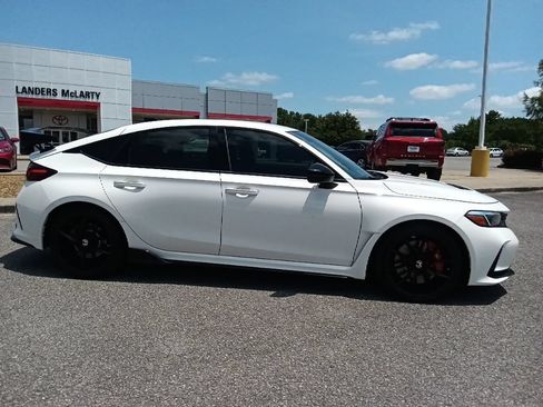 Used 2025 Honda Civic Type R image 2