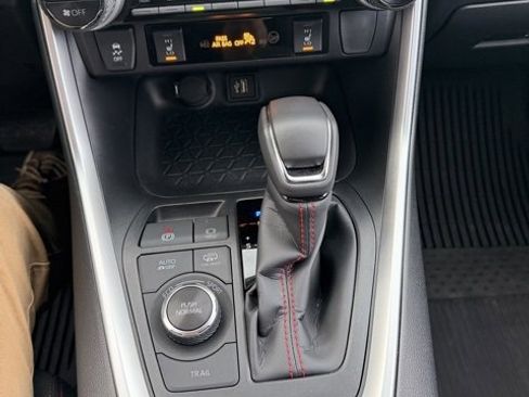Certified 2025 Toyota RAV4 SE image 11