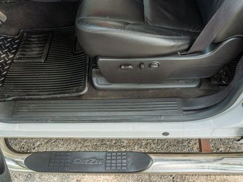 Used 2012 GMC Sierra 2500 SLT w/ SLT Convenience Package image 18