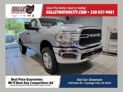 New 2024 RAM 2500 Tradesman w/ Chrome Appearance Group