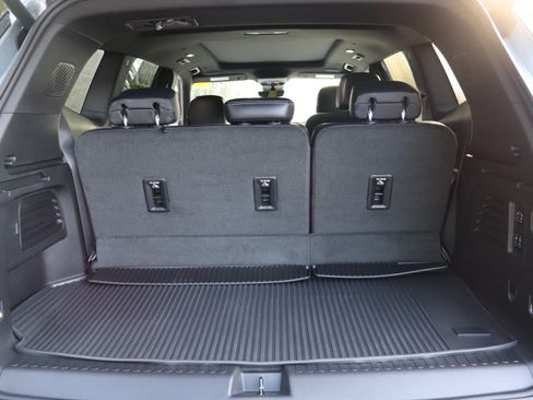 Used 2026 Buick Enclave Avenir w/ Super Cruise Package FWD image 56