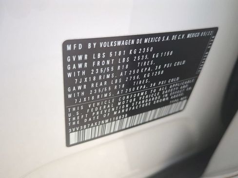 Used 2022 Volkswagen Tiguan SE w/ Panoramic Sunroof Package FWD image 42